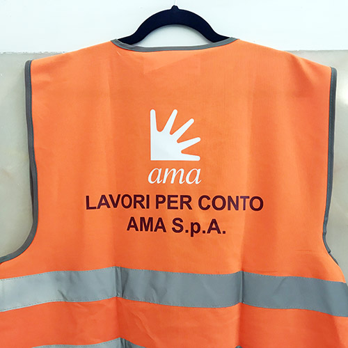 Gilet alta visibilità arancione personalizzato con logo AMA